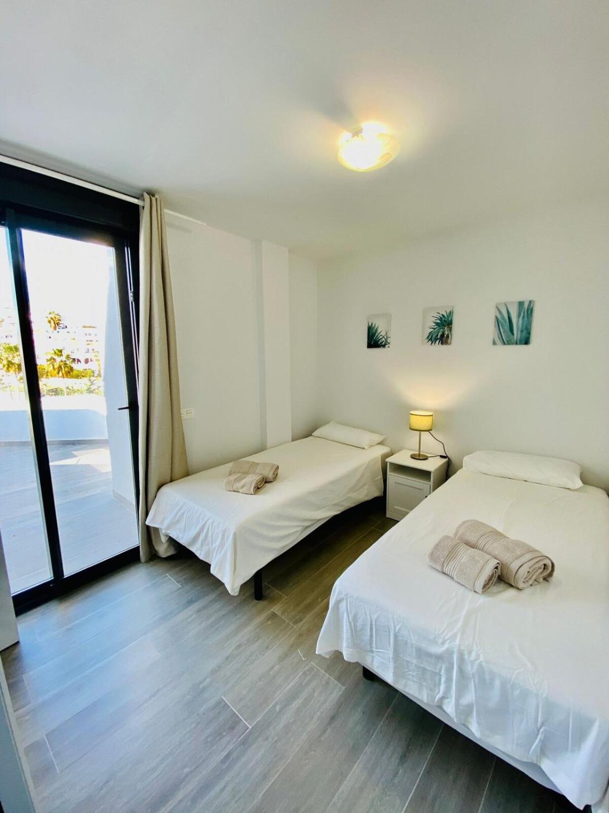 Royal Palm 22 Luxurious 3 Bedroom Penthouse Nerja Esterno foto